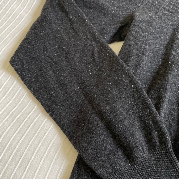 NWT J.Crew Grey Speckled Cashmere Sweater - Picture 4 of 4